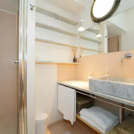 Villa Sleeps 9 With Air Con And Wifi Porto Venere